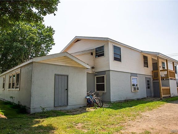 4th image of 39 Clinton Ave