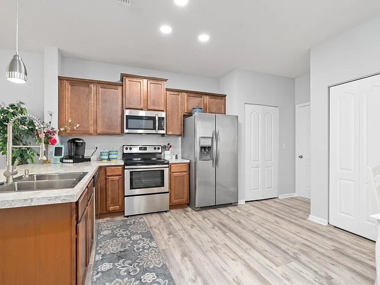 203 Whitland Way — Photo 16