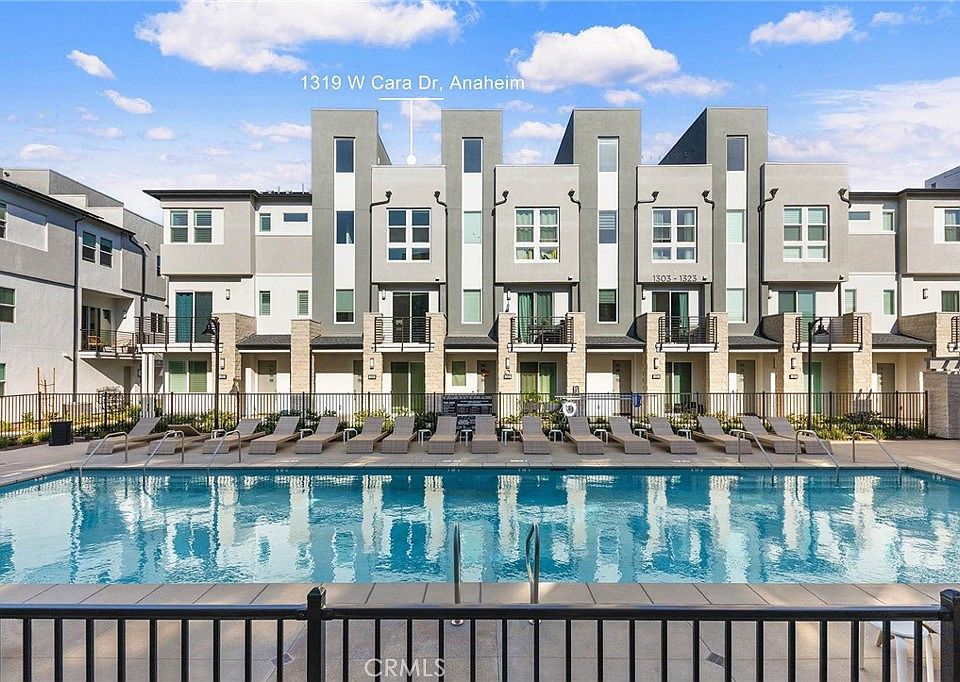 1st image of 1319 W Cara Dr