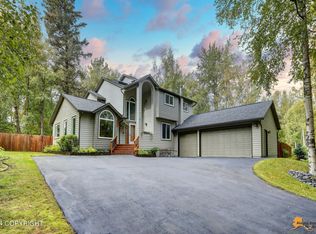 6816 Lowell Cir, Anchorage, AK 99502