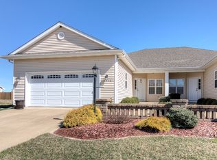 1506 Stonebluff Ct, Champaign, IL 61822