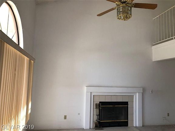 3rd image of 1672 Sunrise View Dr