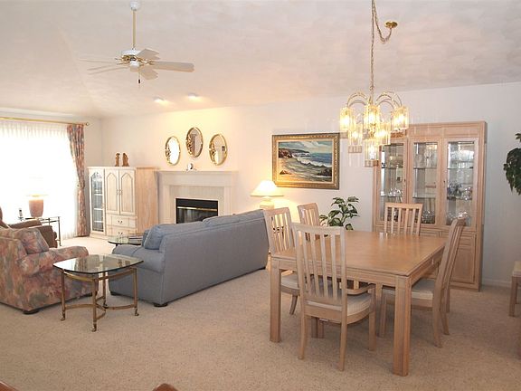 3rd image of 5667 Northcliffe Ln