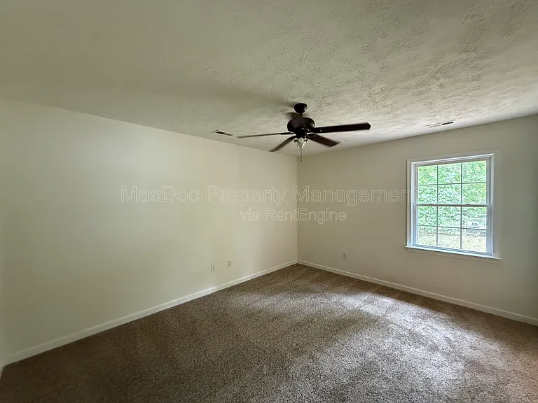 27140 Shannon Mill Dr — Photo 16