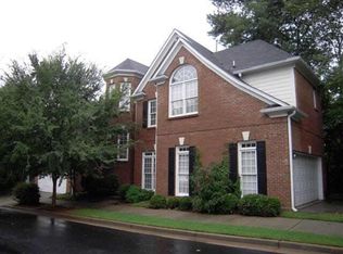 20 Village Walk Dr, Decatur, GA 30030