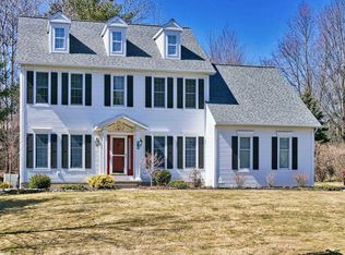 6 Fife Dr, Slingerlands, NY 12159