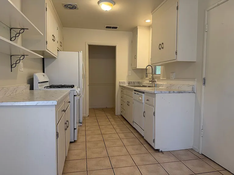 10528 Dolecetto Dr — Photo 22