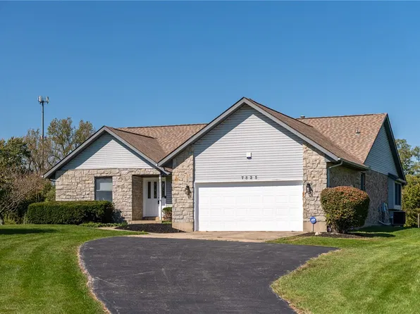 7825 Belle Plain Dr, Dayton, OH 45424