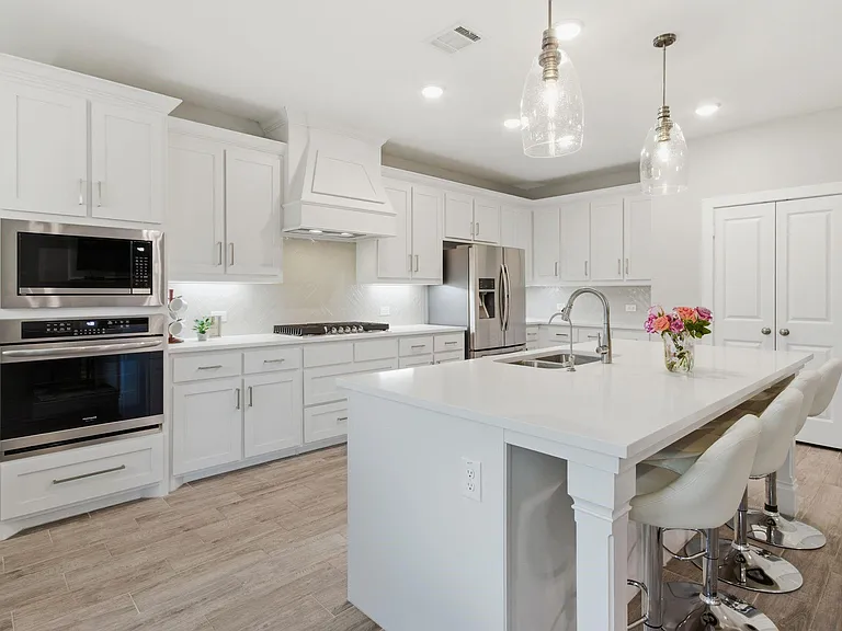 7217 Mantle Ridge Dr — Photo 10
