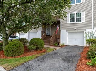 119 Highwood Dr, New Windsor, NY 12553