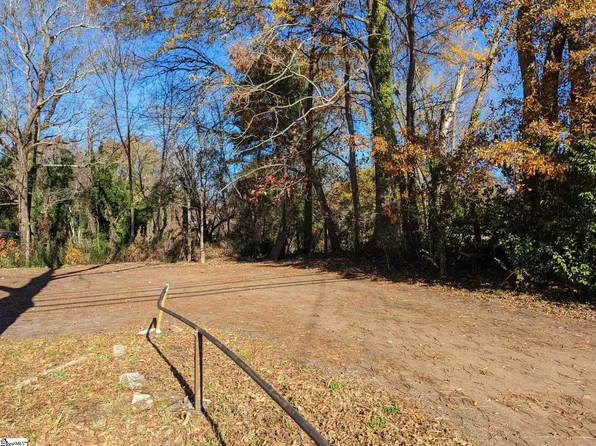 1002 Anderson Rd, Greenville, SC 29601