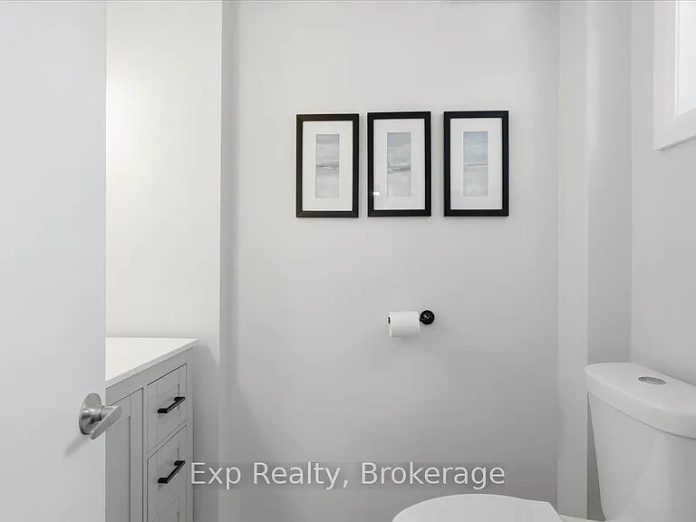48 Melrose Cres — Photo 22