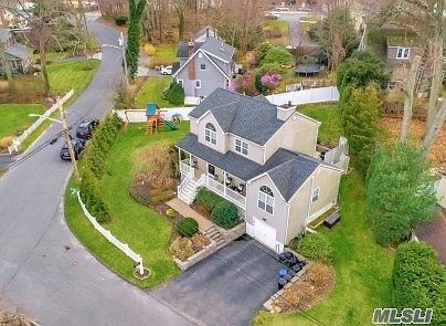 2nd image of 11 Leonard Dr