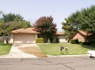 6812 Westcreek Dr, Fort Worth, TX 76133