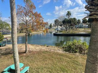 6400 Driftwood Dr, Hudson, FL 34667