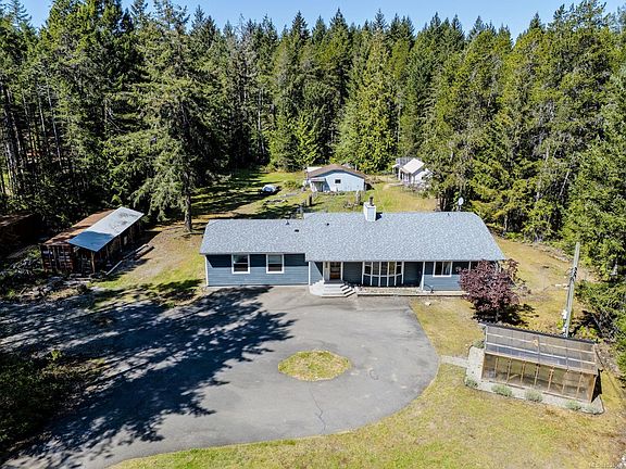 2nd image of 520 Corcan Rd
