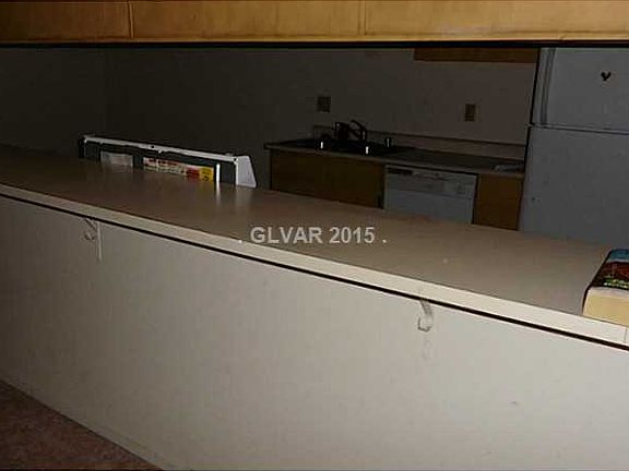 5th image of 4170 Mississippi Ave #86