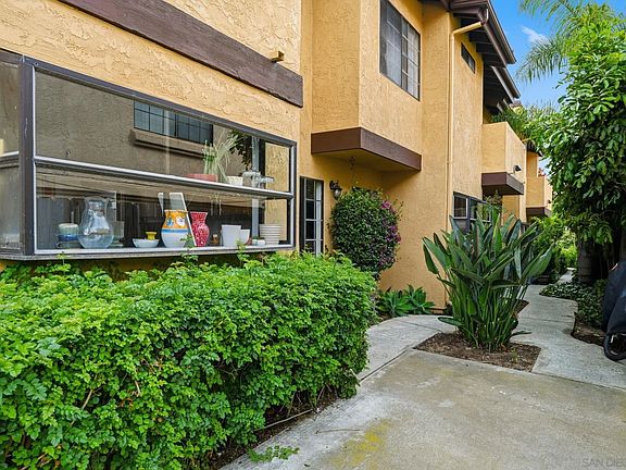 5th image of 1460 Hornblend St