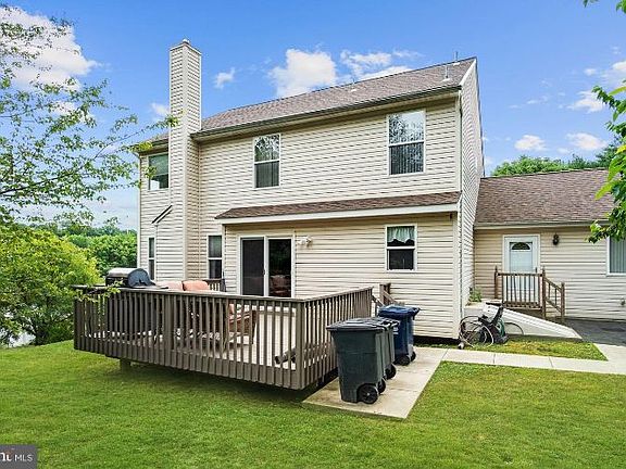 4th image of 1408 Deer Meadow Ln