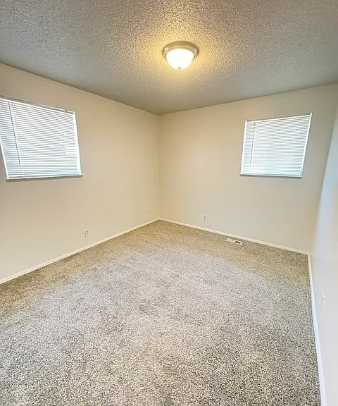 2122 E 116th Pl — Photo 11