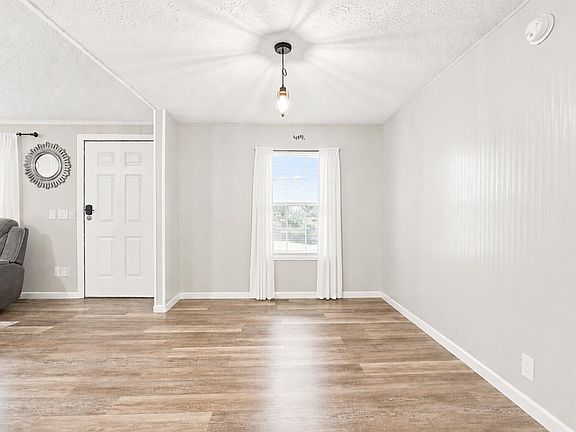 4th image of 6304 Bannock Ct
