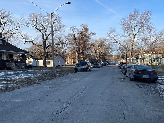 4th image of 649 S Rosewood Ave