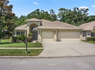 6912 Pine Springs Dr, Zephyrhills, FL 33545