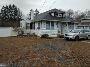 522 Almonesson Rd, Blackwood, NJ 08012