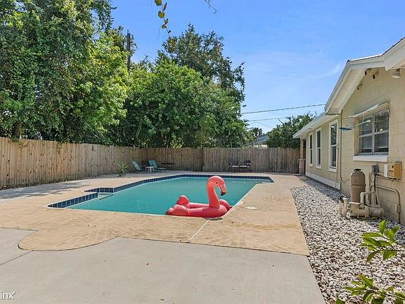 5th image of 6342 Lido Ct