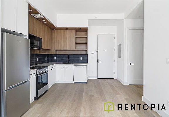 2nd image of 74 N 1st St #2O