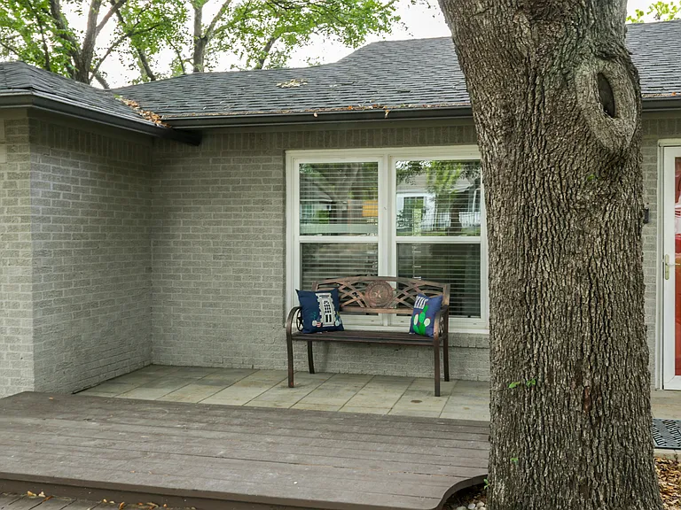 6432 Malvey Ave — Photo 13
