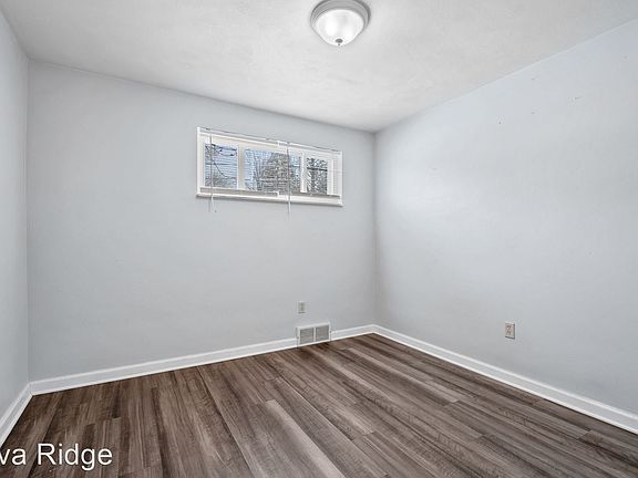 5th image of 753 Cottonwood Dr