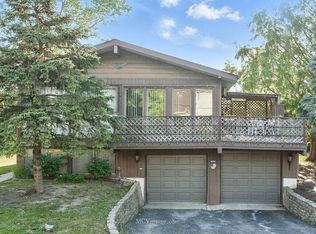 6542 S Ridge Rd, Willowbrook, IL 60527