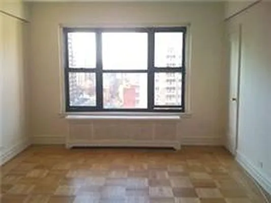 Rented by Douglas Elliman | media 7