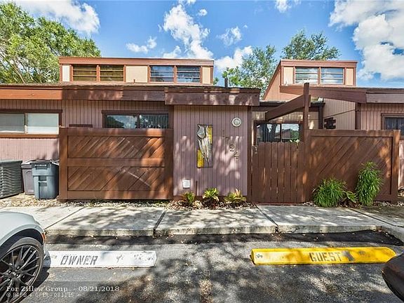 2nd image of 1724 NW 74th Ave #25