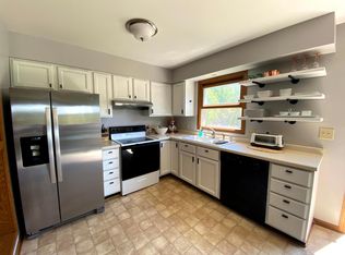 4129 County Road Y, Sheboygan, WI 53083