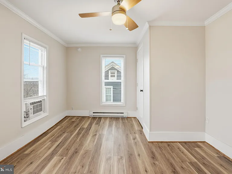 319 E A St #1 — Photo 17