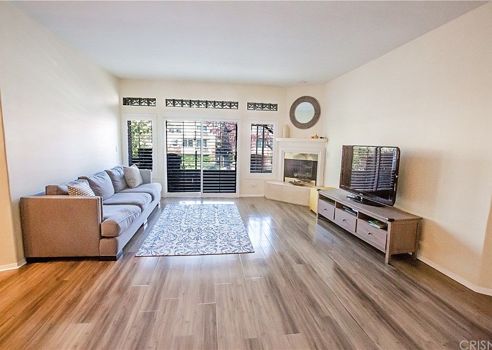 1st image of 4477 Woodman Ave APT 206