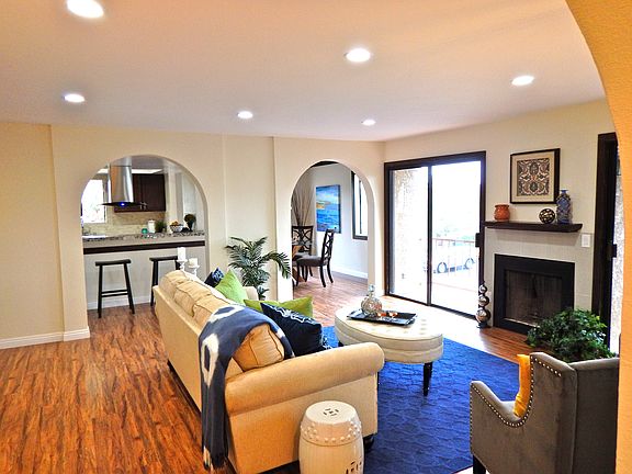 3rd image of 2339 S Cabrillo Ave #A