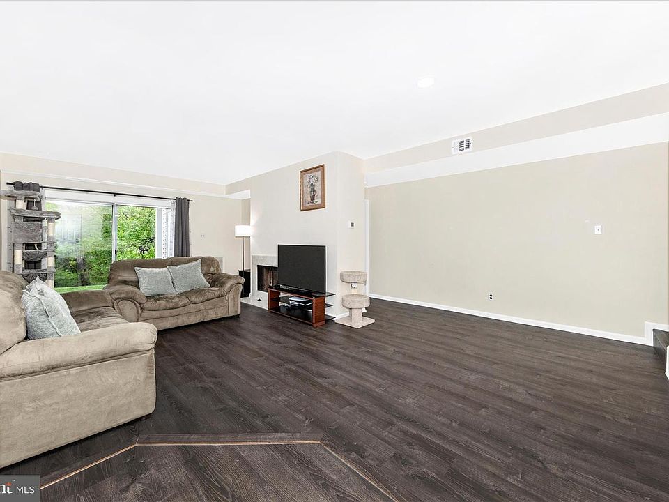 1st image of 20319 Beaconfield Ter APT 2
