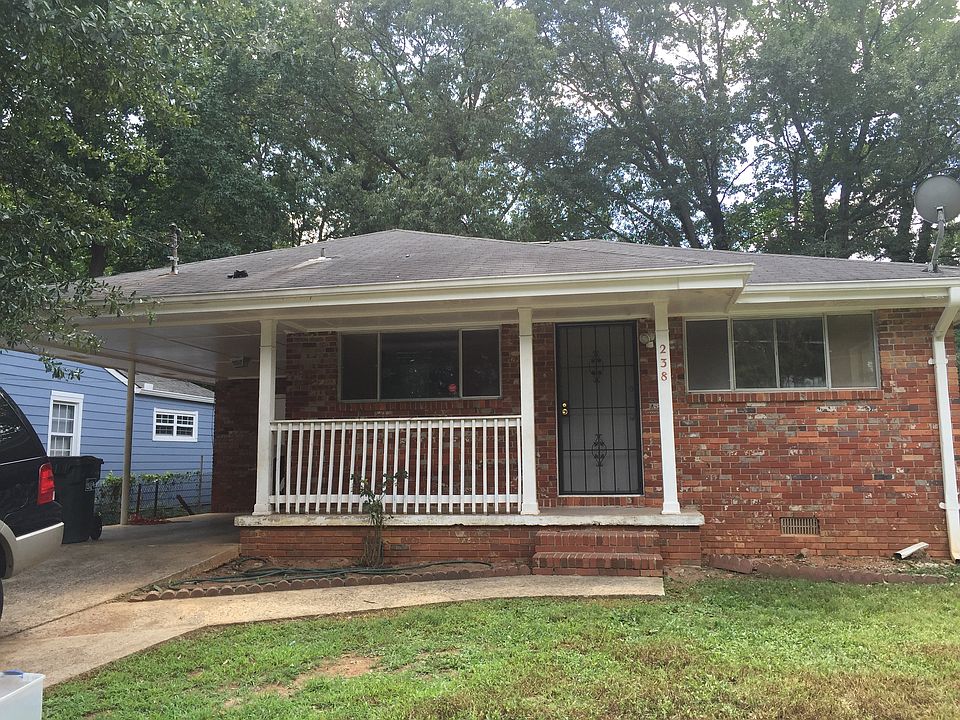 2nd image of 238 Maple St