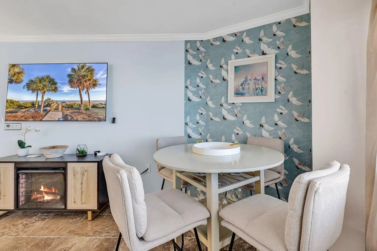 1 bed, 1.0 bath, 592 sqft, $2,828 — Photo 3