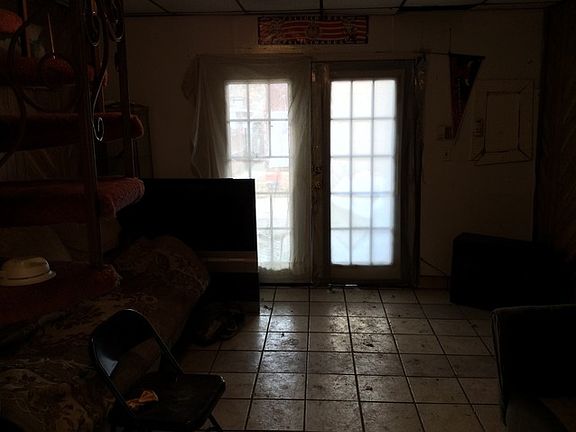5th image of 2509 W 51st St