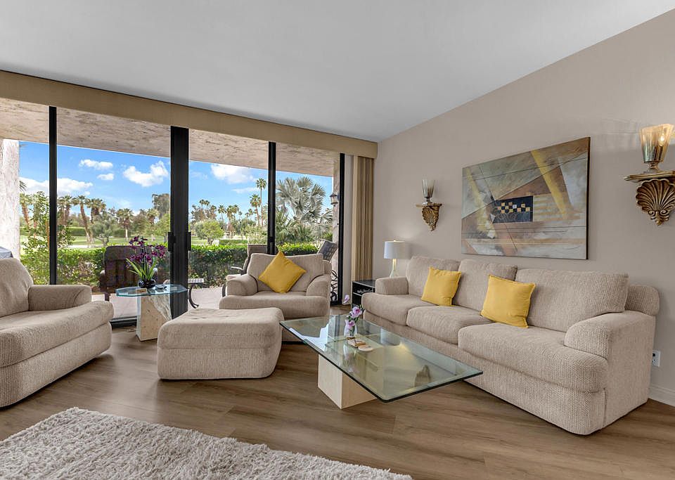 1st image of 910 Island Dr APT 112