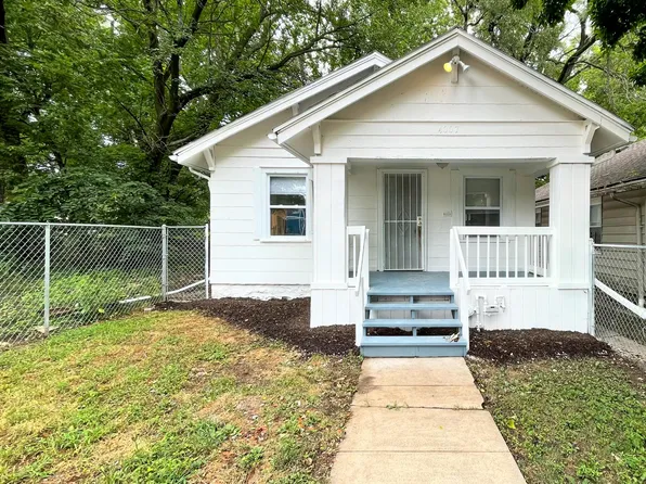 4007 Flora Ave, Kansas City, MO 64110