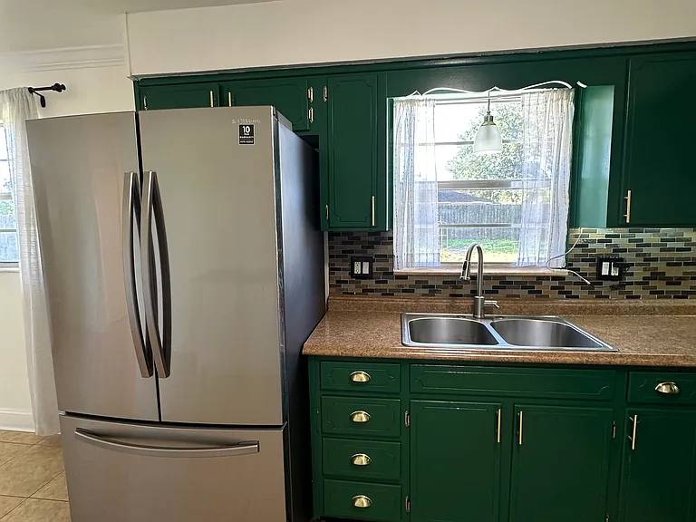 1661 Bartlett Ave — Photo 18