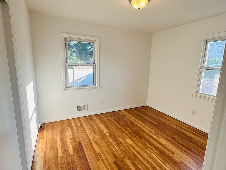 530 Bernard Ave #1 — Photo 9
