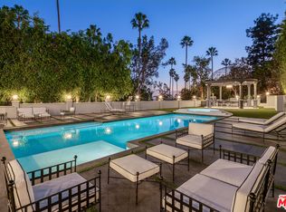 402 Doheny Rd, Beverly Hills, CA 90210