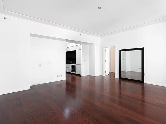 5th image of 55 Wall St APT 606