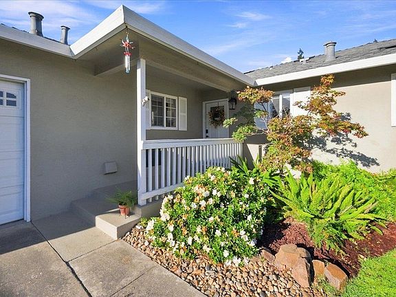 5th image of 920 W Tokay St